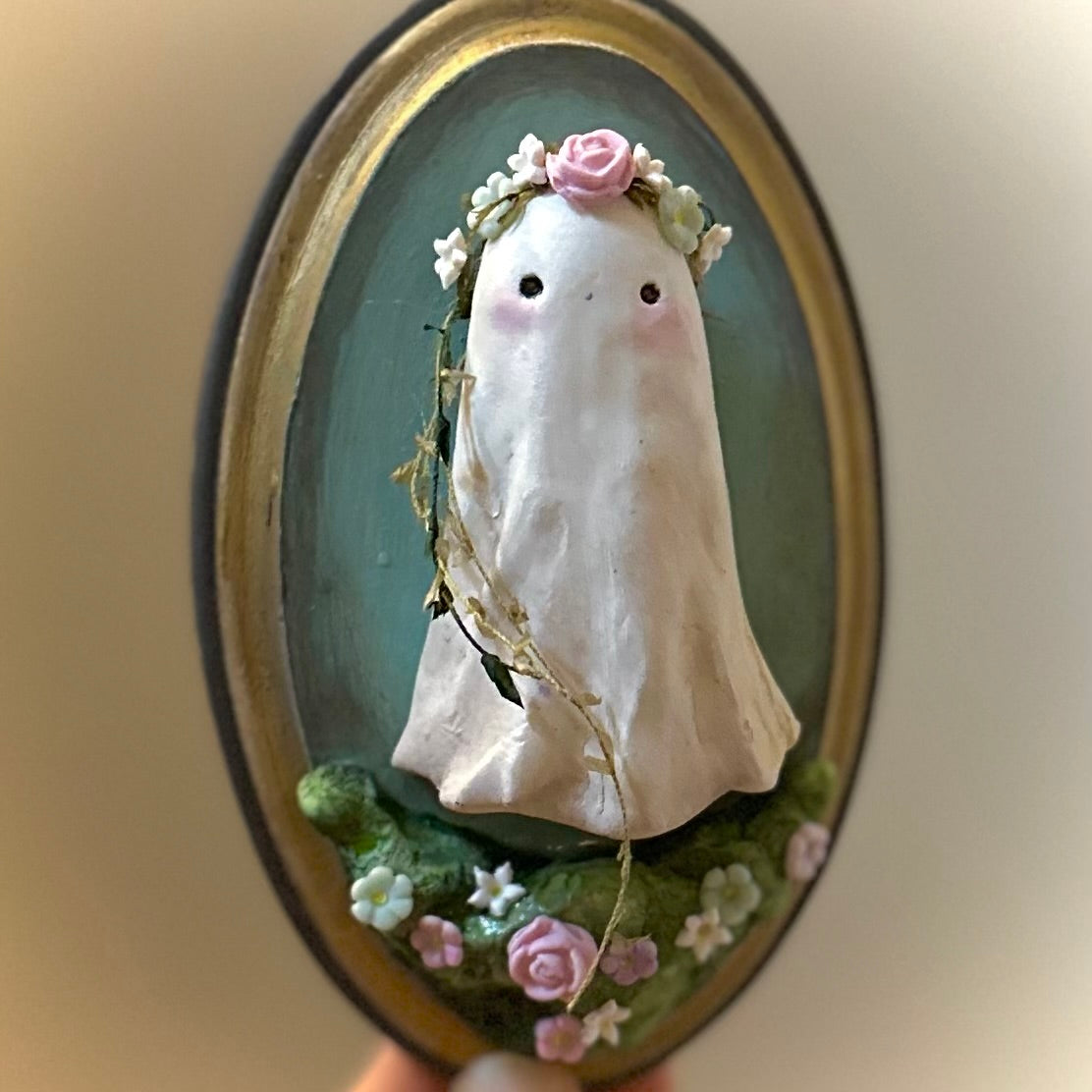 Garden Ghost 6 inch Story Board