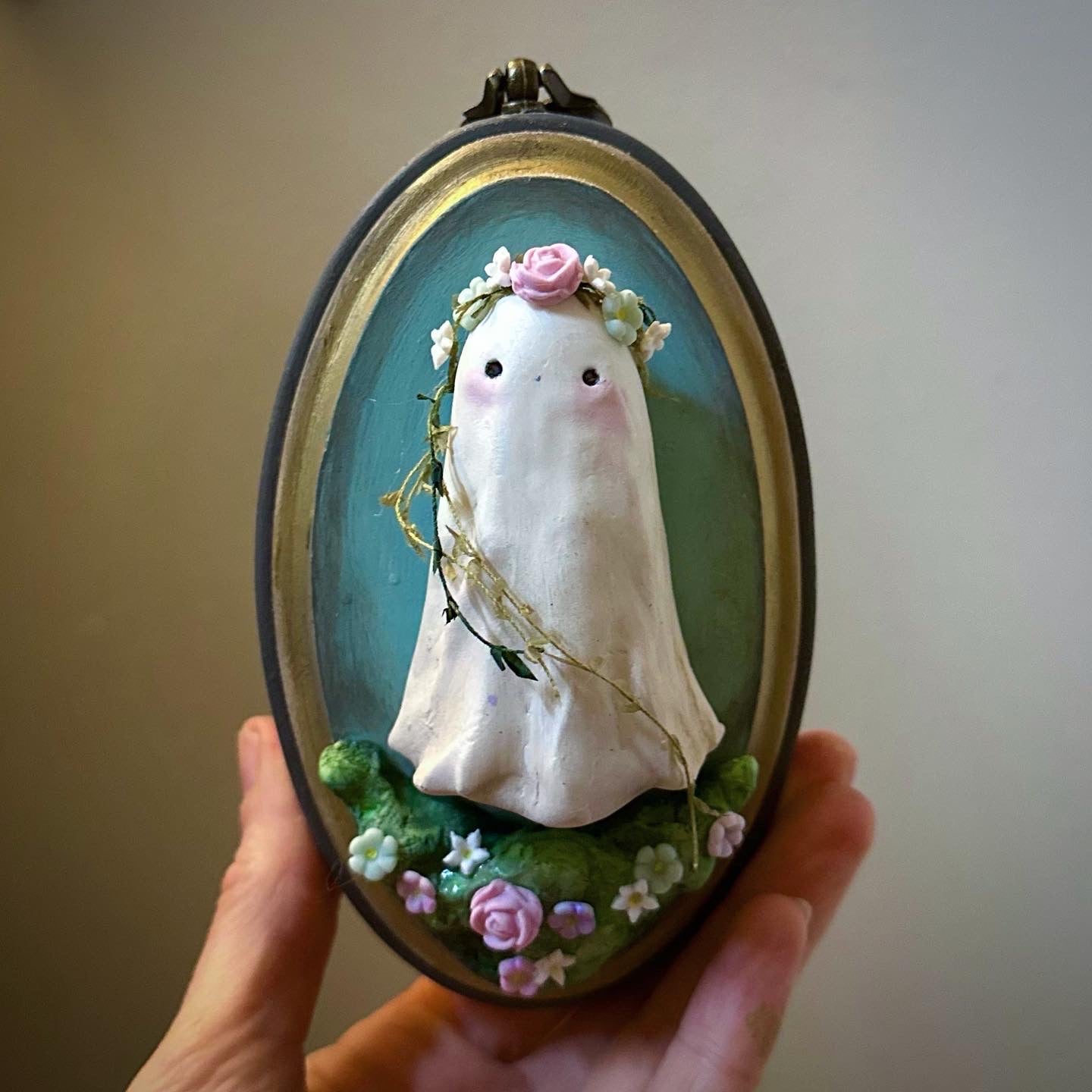 Garden Ghost 6 inch Story Board
