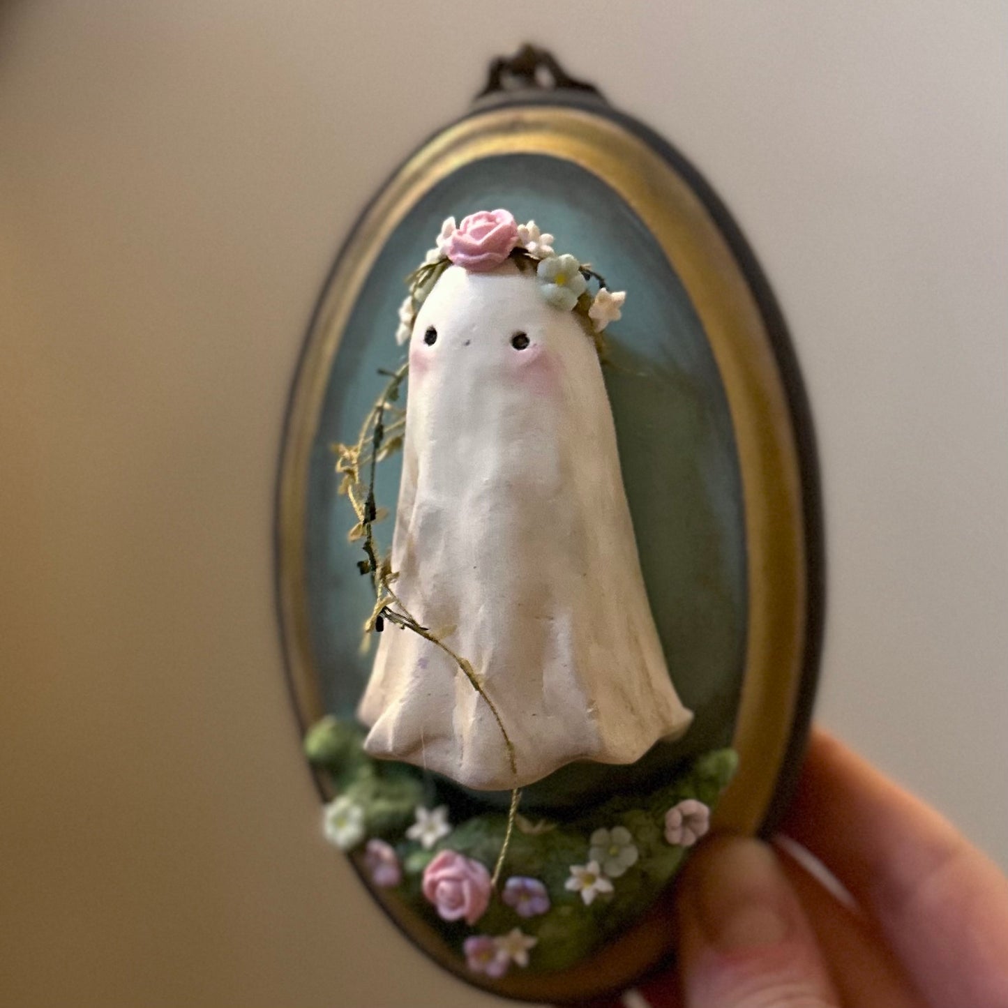 Garden Ghost 6 inch Story Board