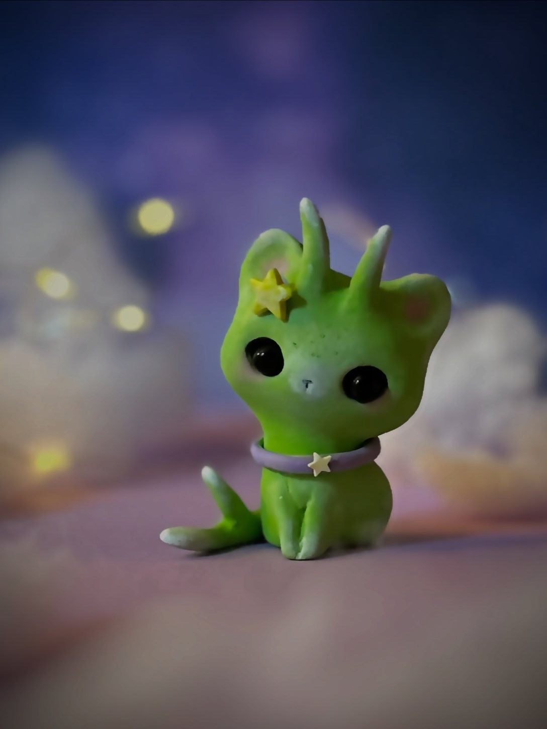 Preorder Alien Cat 2.5 inch figurine, art toy