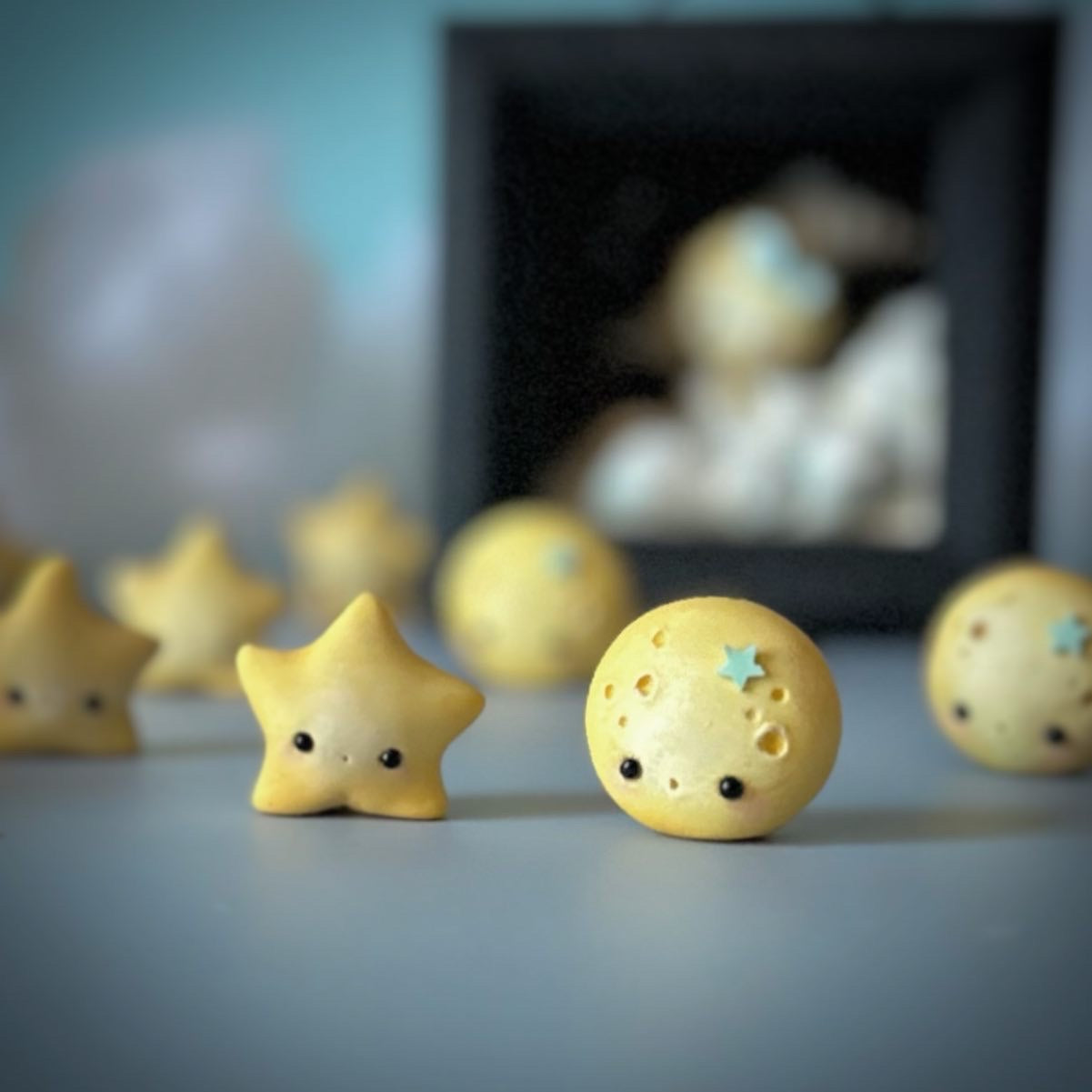 Pre Order Lil Dreamer Moon Desk Buddy/figurine