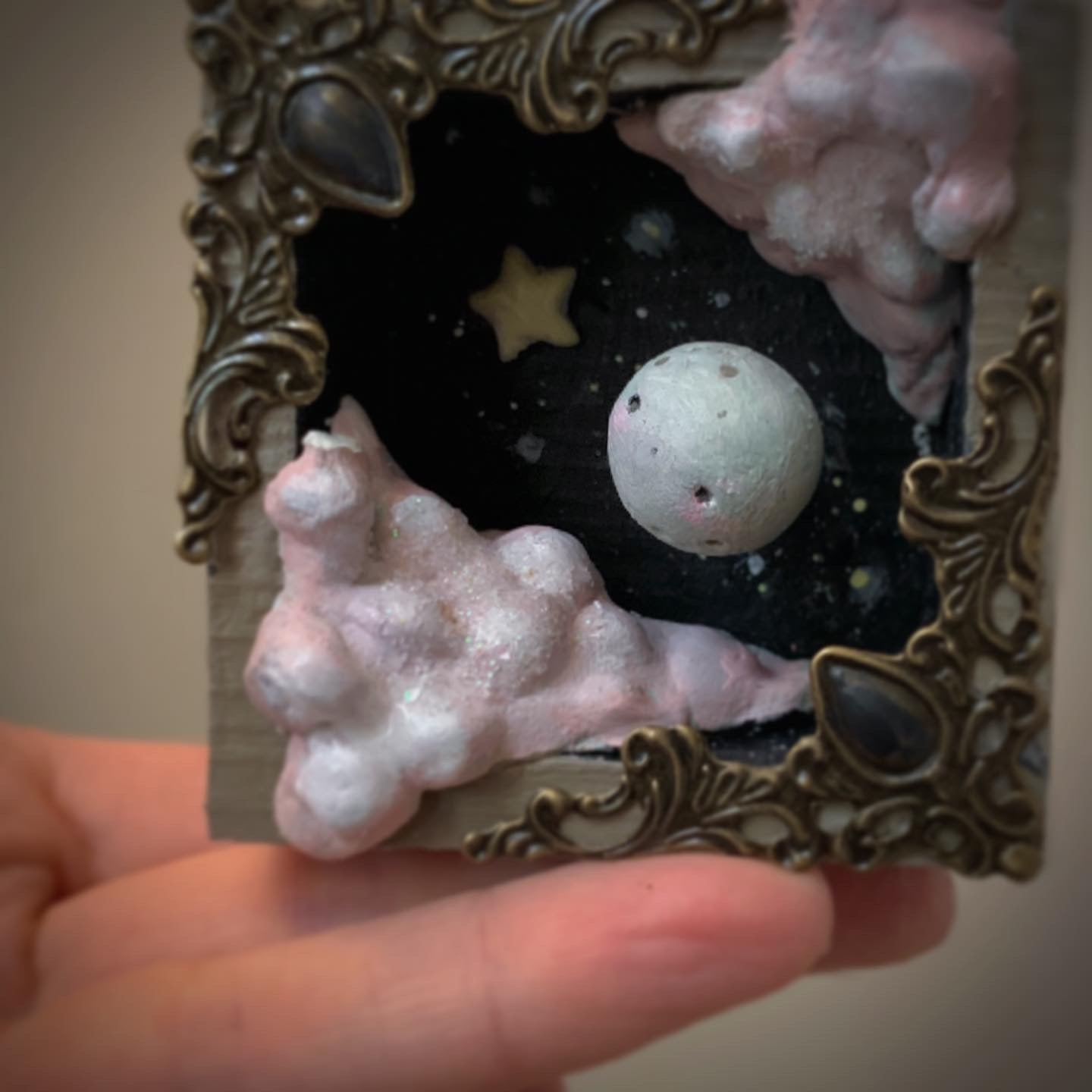 Mini Moon Man 2x2 Story Box