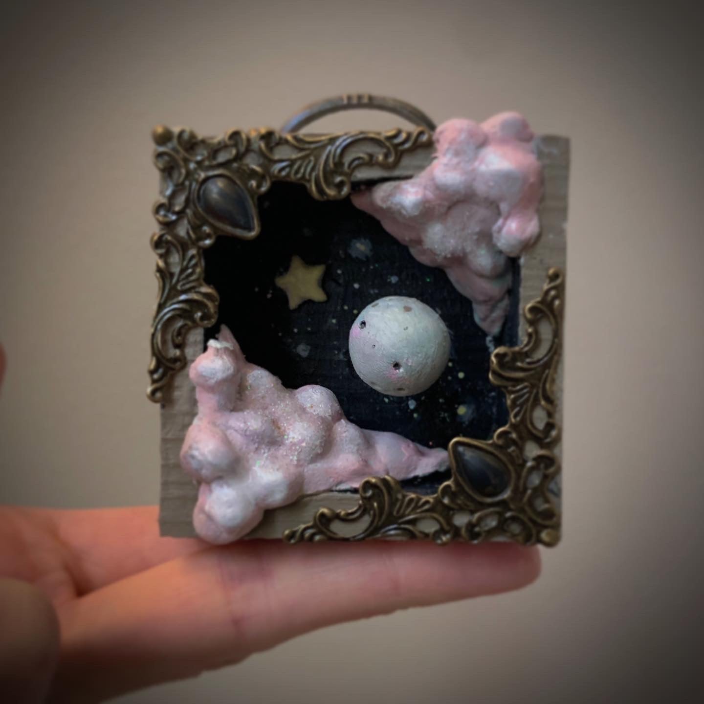 Mini Moon Man 2x2 Story Box
