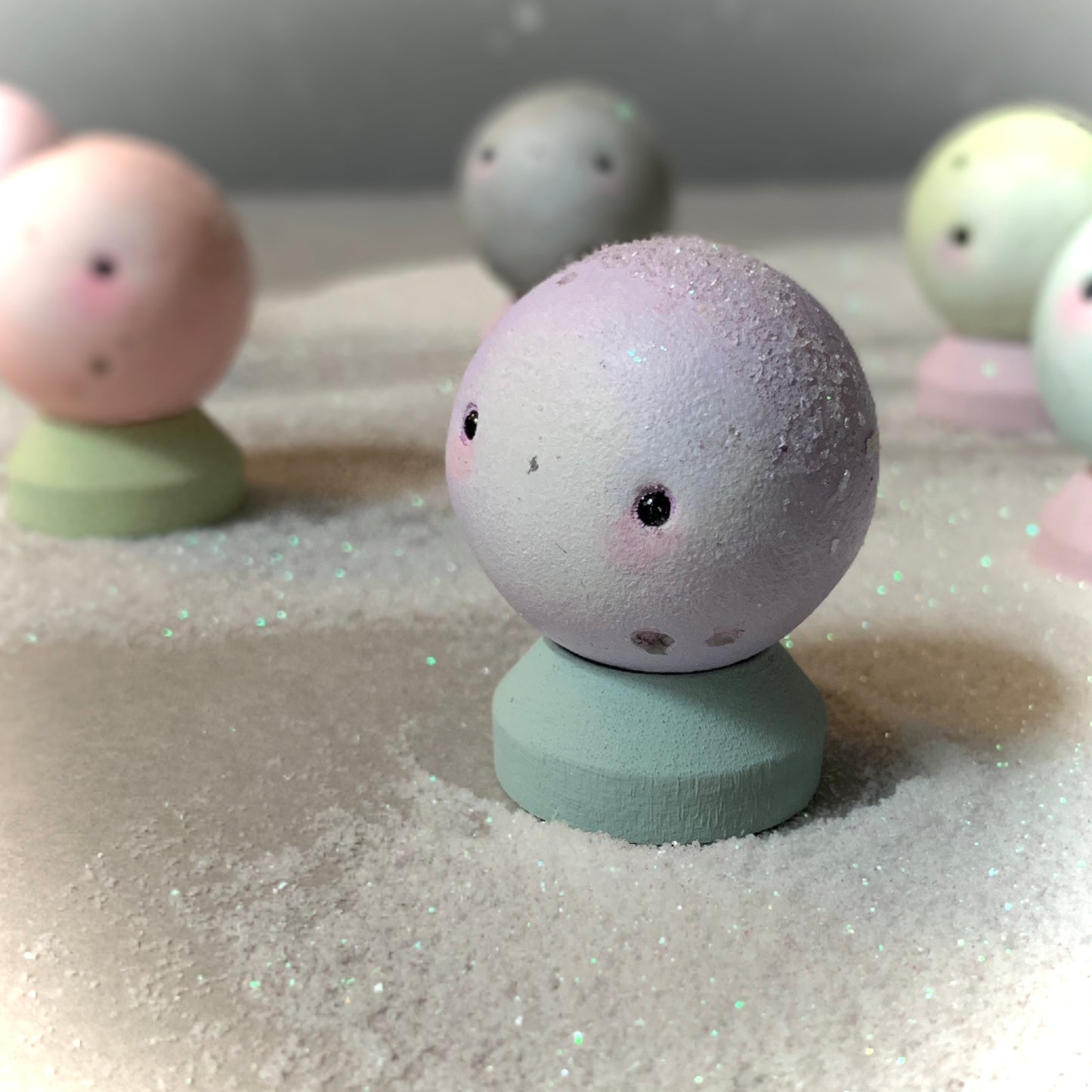 Lavender Mini Moon Man 2x2 figurine