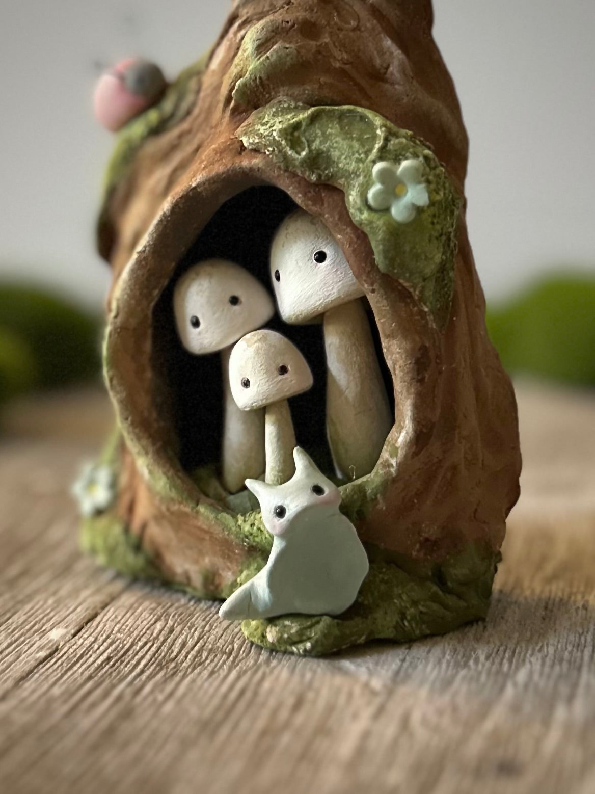 Safe Haven 5 inch Wall Hanging Story Sculpt