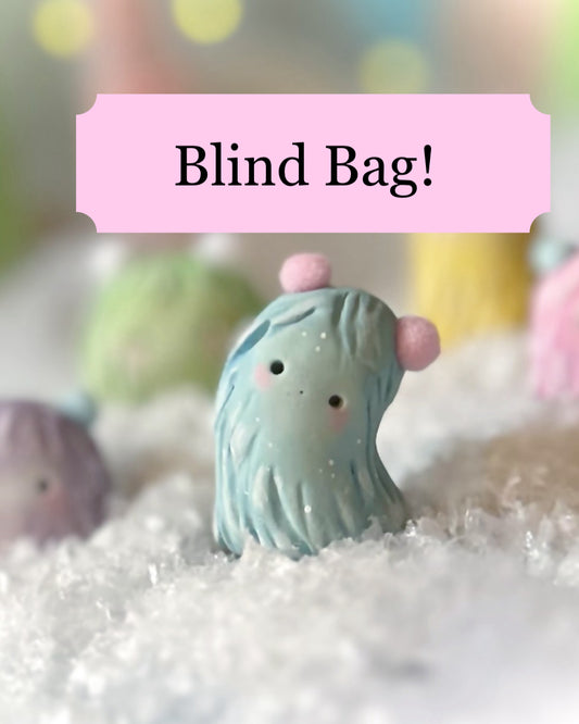 Preorder ⭐️BLIND BAG ⭐️Warm Fuzzy 1.5 inch figurine, art toy