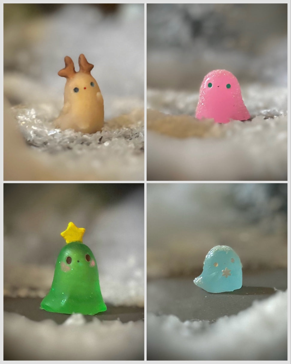 Family set of 4 Holiday Boos Blind Bag  1.5 inch figurine, art toy