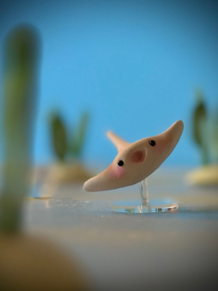 Preorder Sing Ray  2  inch Figurine with clear stand  (not flocked)