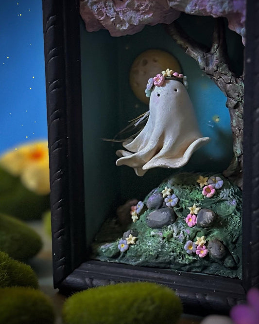 Garden Ghost 5x7 inch Story Box