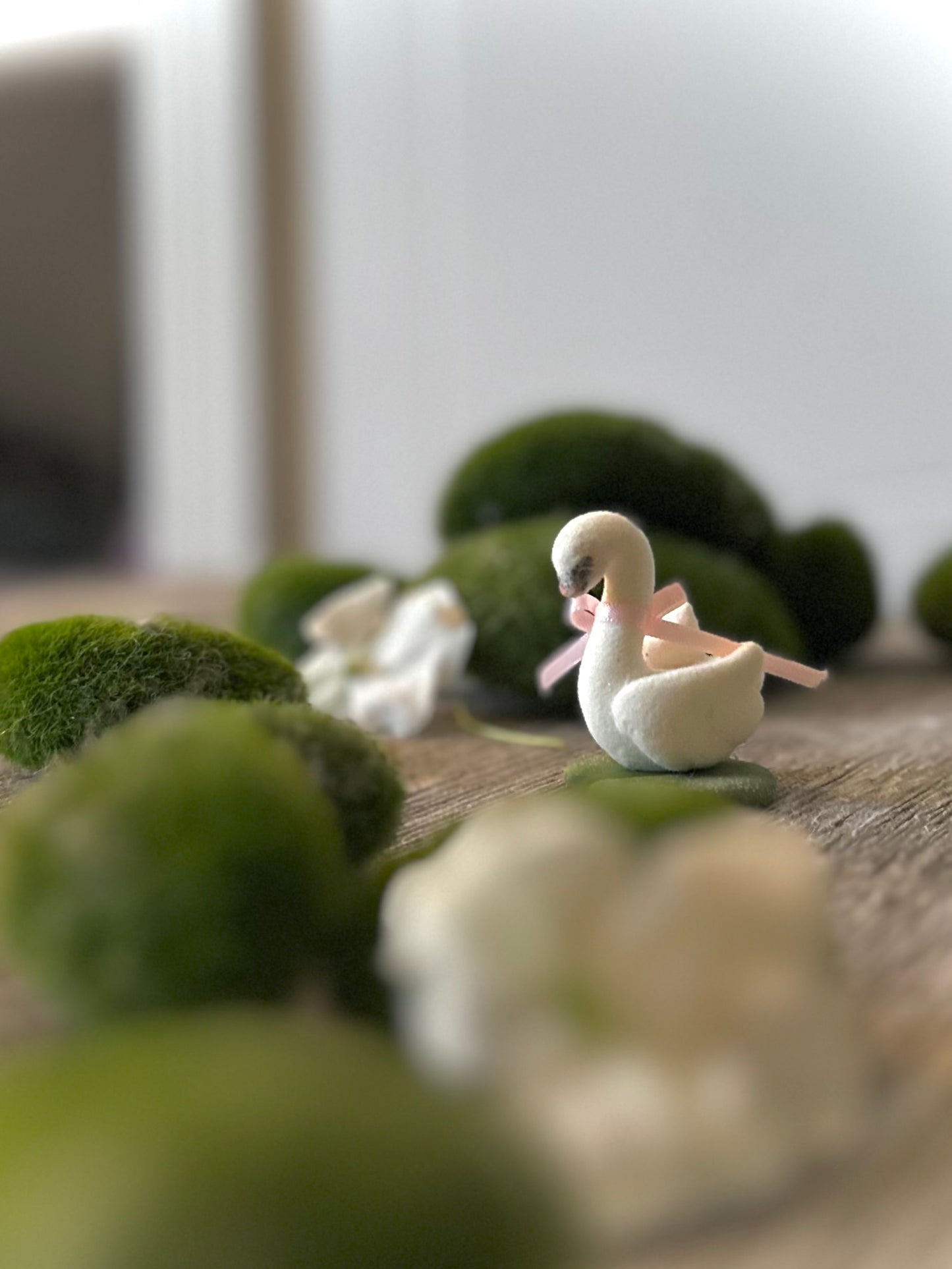 Preorder Spring Swan  1.75  inch Flocked Figurine