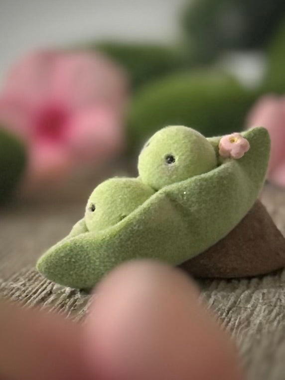 Preorder Sweet Peas   2 inch Flocked Figurine