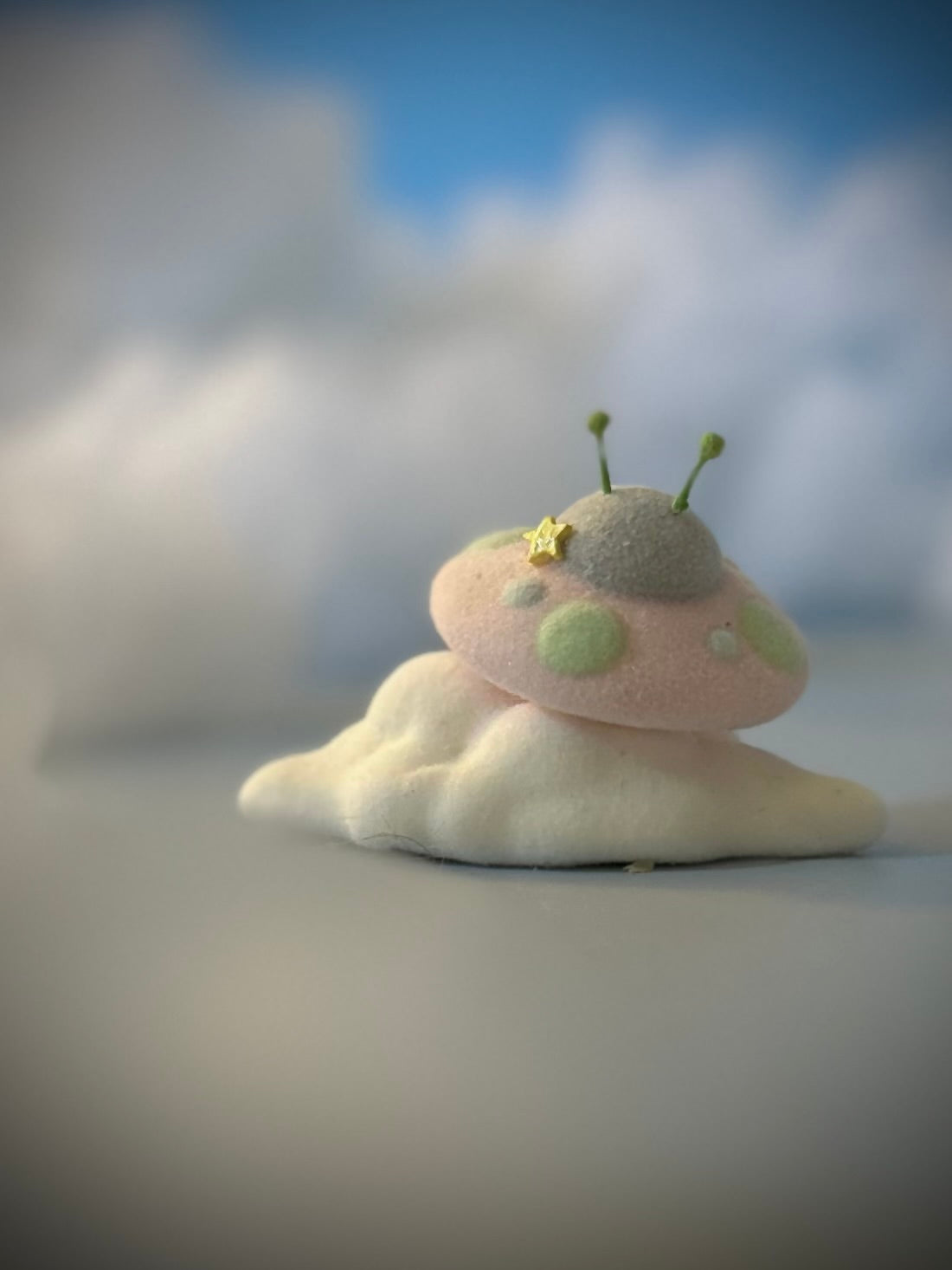Preorder Pink Flying Saucer 3 inch Flocked Figure with  Flocked Cloud Base