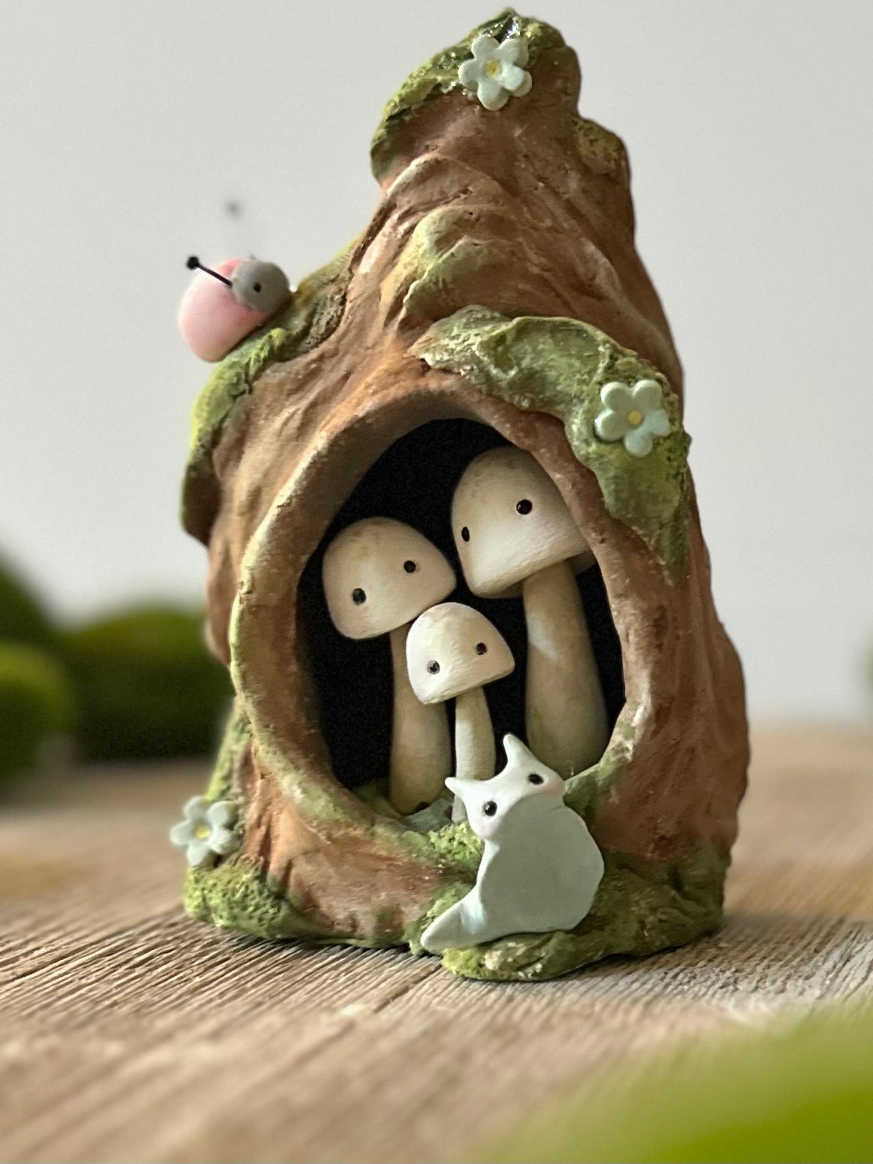 Safe Haven 5 inch Wall Hanging Story Sculpt