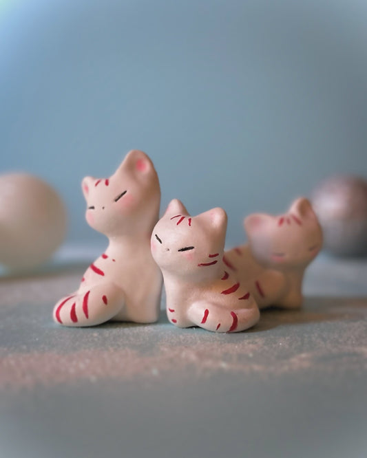 PRE ORDER Peppermint Kitty Set of 3  figurine,art toy