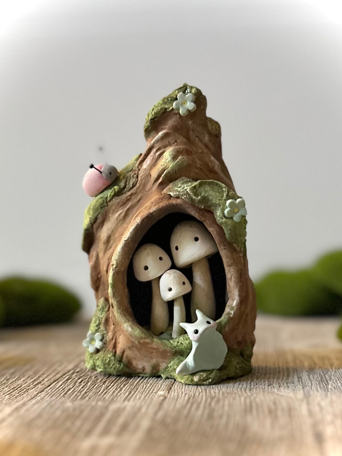 Safe Haven 5 inch Wall Hanging Story Sculpt