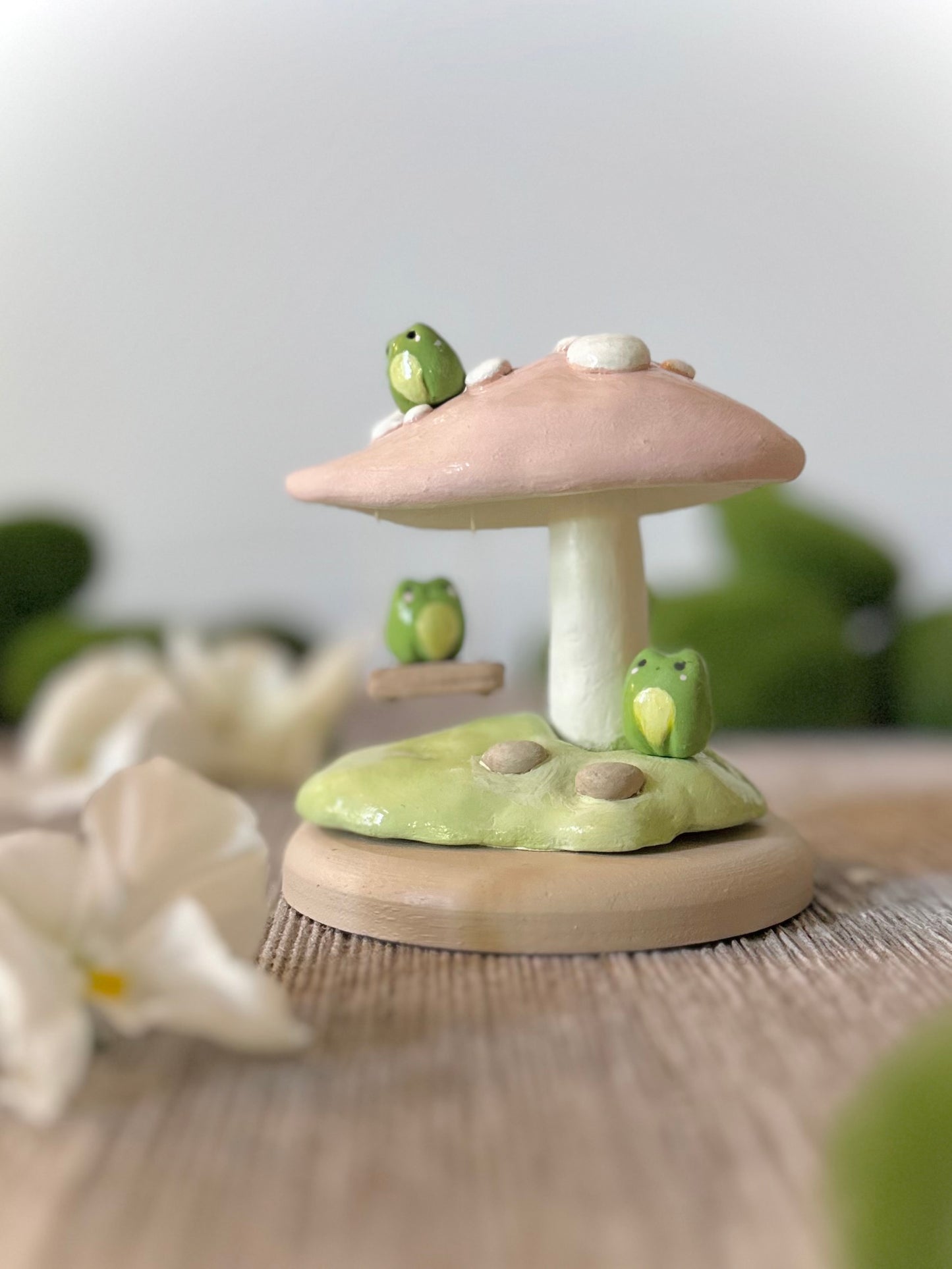 Frolicking Frogs  3.5 inch Interactive clay piece