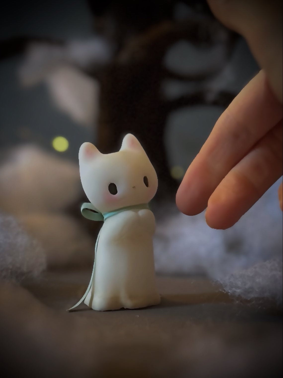 PREORDER White Ghost Kitten 3 inch resin figurine, art toy