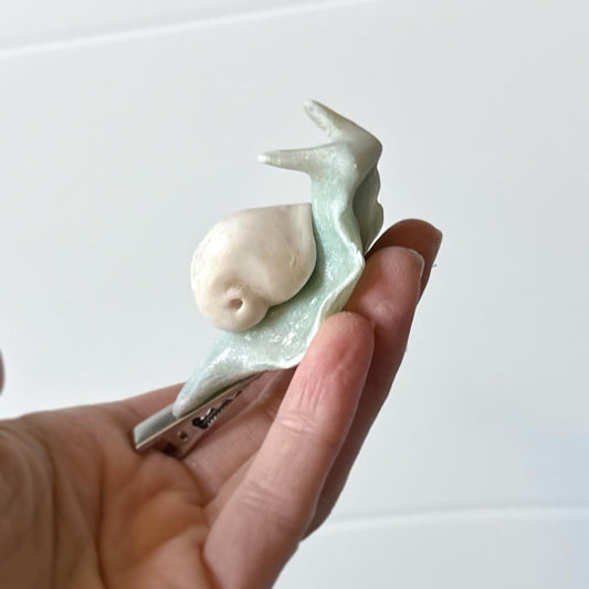 Winter Spirit Snail Ornamnet