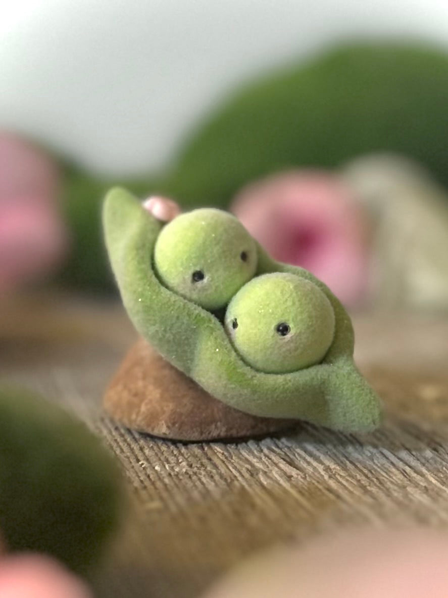 Preorder Sweet Peas   2 inch Flocked Figurine