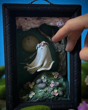 Garden Ghost 5x7 inch Story Box