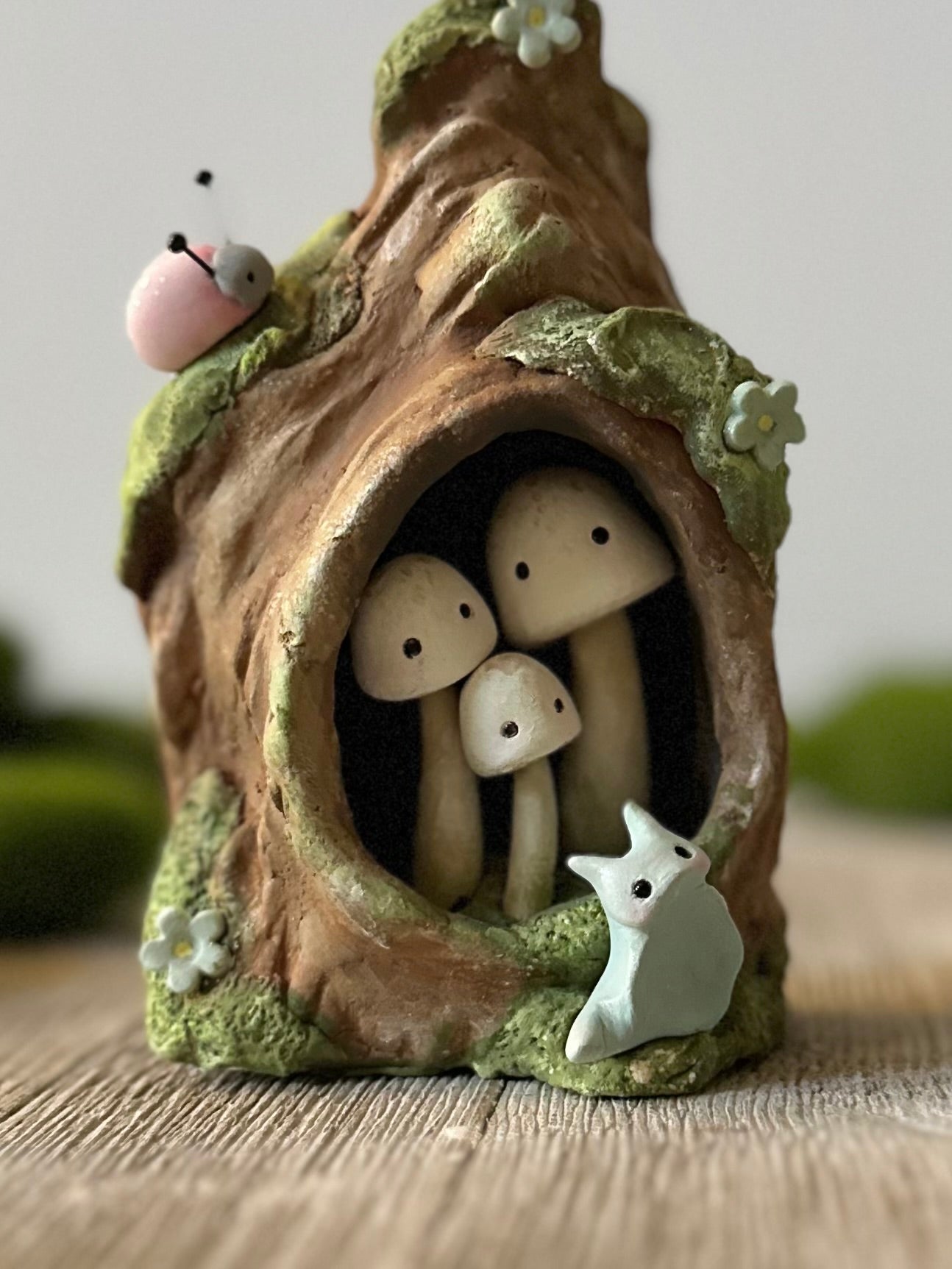 Safe Haven 5 inch Wall Hanging Story Sculpt