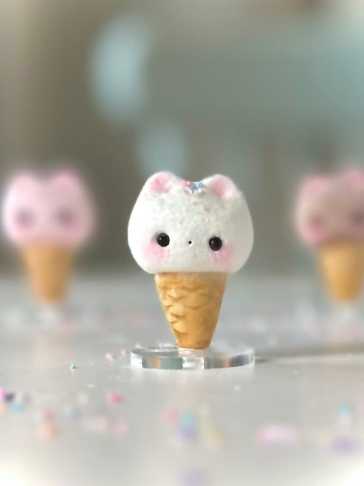 Preorder Vanilla  Kitty Cone  2  inch Flocked Figurine with clear stand