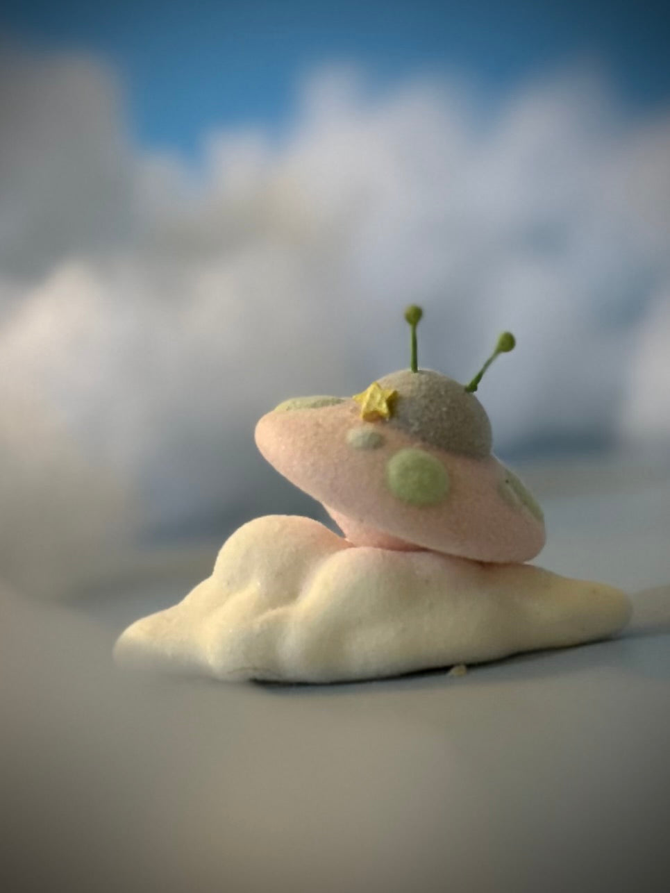 Preorder Pink Flying Saucer 3 inch Flocked Figure with  Flocked Cloud Base