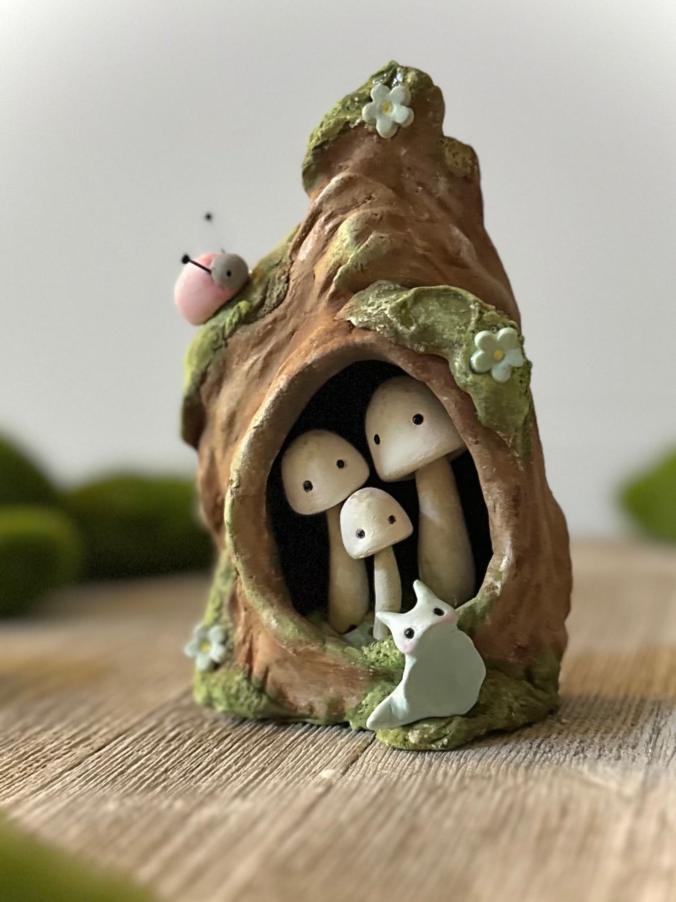 Safe Haven 5 inch Wall Hanging Story Sculpt