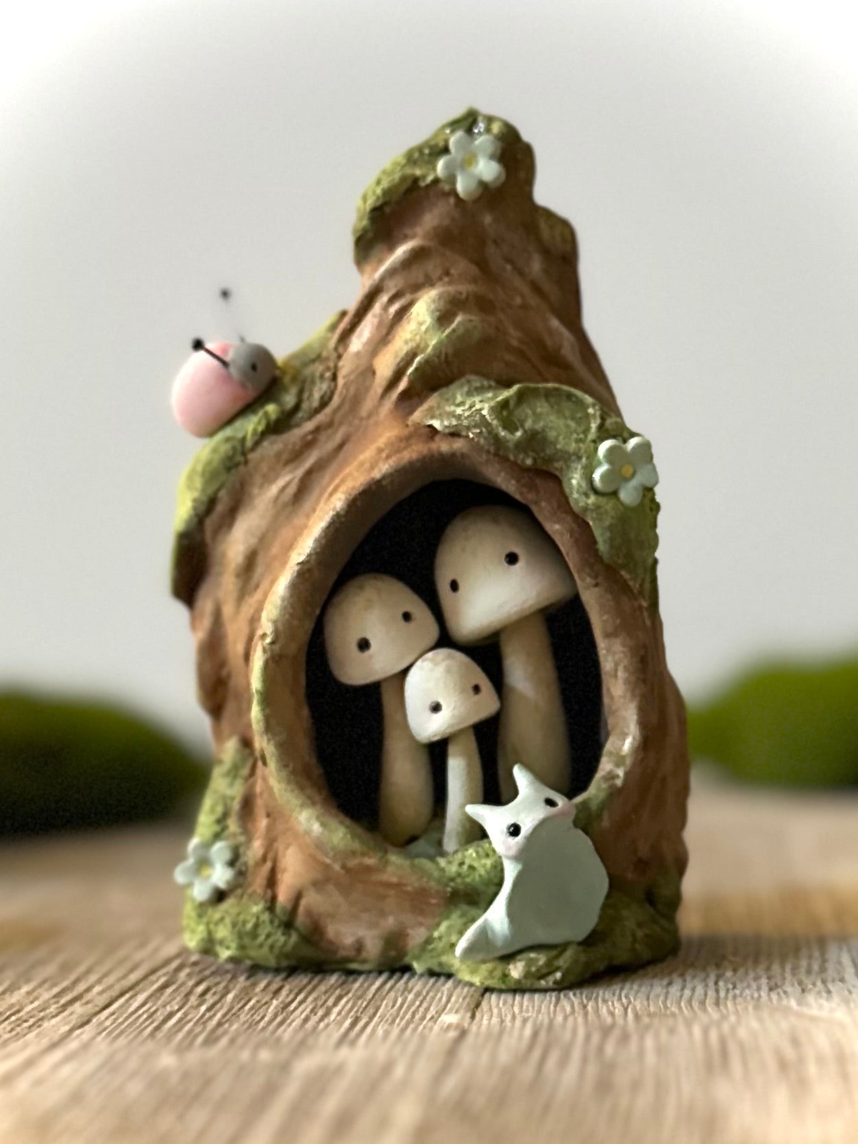 Safe Haven 5 inch Wall Hanging Story Sculpt