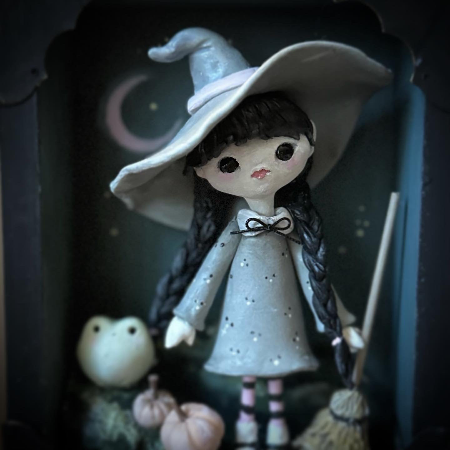 Grey Witch 5x7 inch Story Box