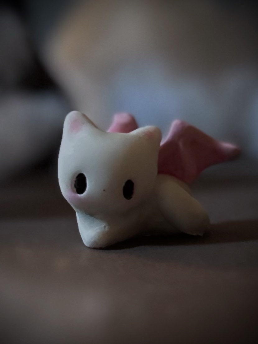 PREORDER White Bat Cat  2inch resin Art toy, Figurine