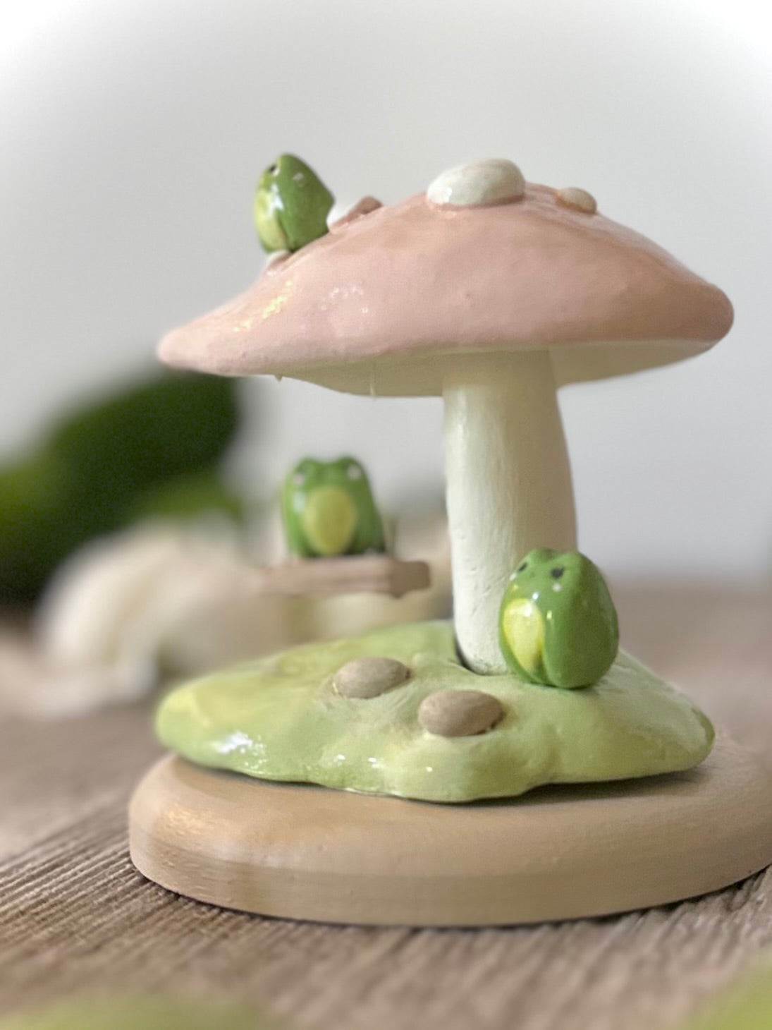 Frolicking Frogs  3.5 inch Interactive clay piece