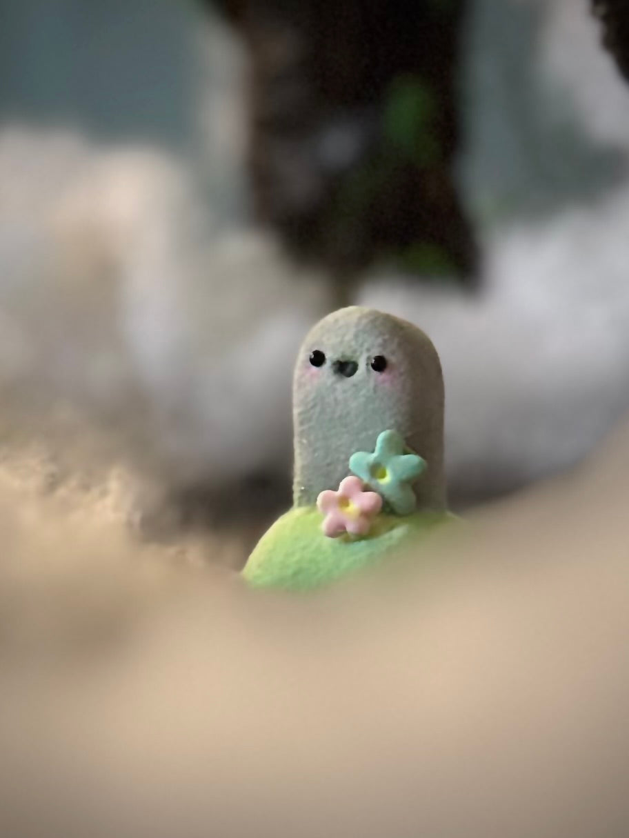 Tomby  2  inch flocked, clay figurine