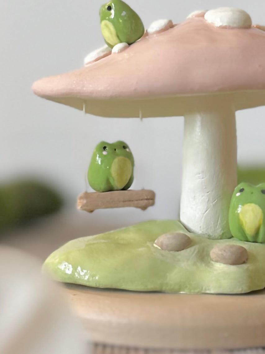 Frolicking Frogs  3.5 inch Interactive clay piece