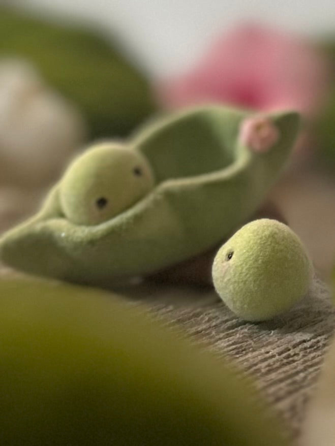 Preorder Sweet Peas   2 inch Flocked Figurine