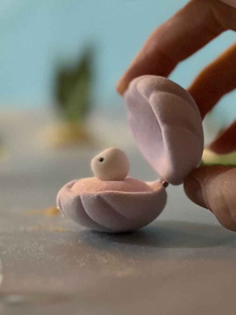 Preorder Sea Pea  2.5 inch Flocked movable Figurine