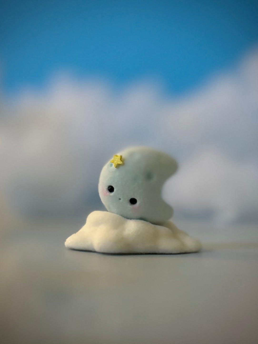 Preorder Little Dremer 2 inch Flocked Figurine with Flocked Cloud Base