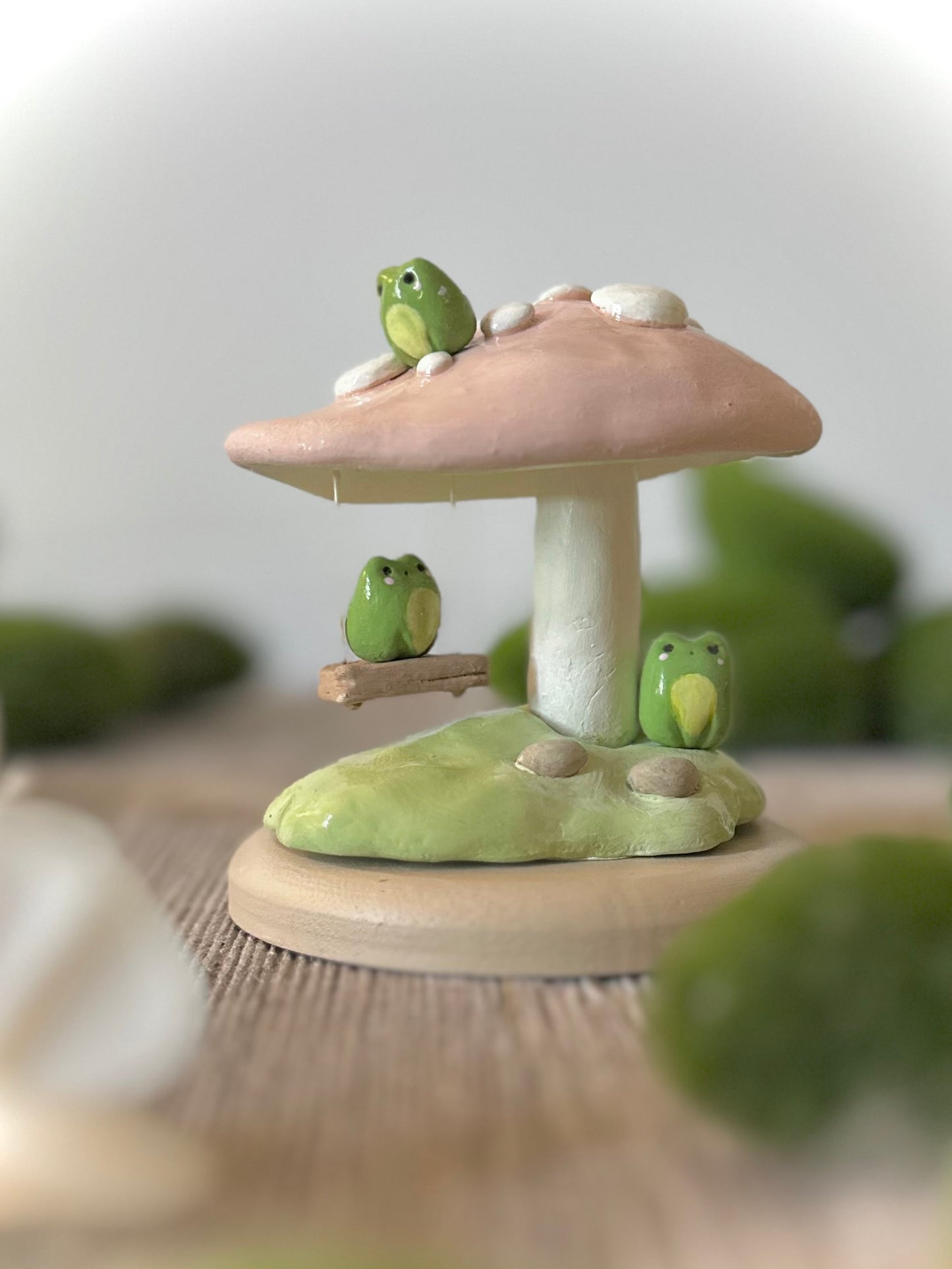 Frolicking Frogs  3.5 inch Interactive clay piece
