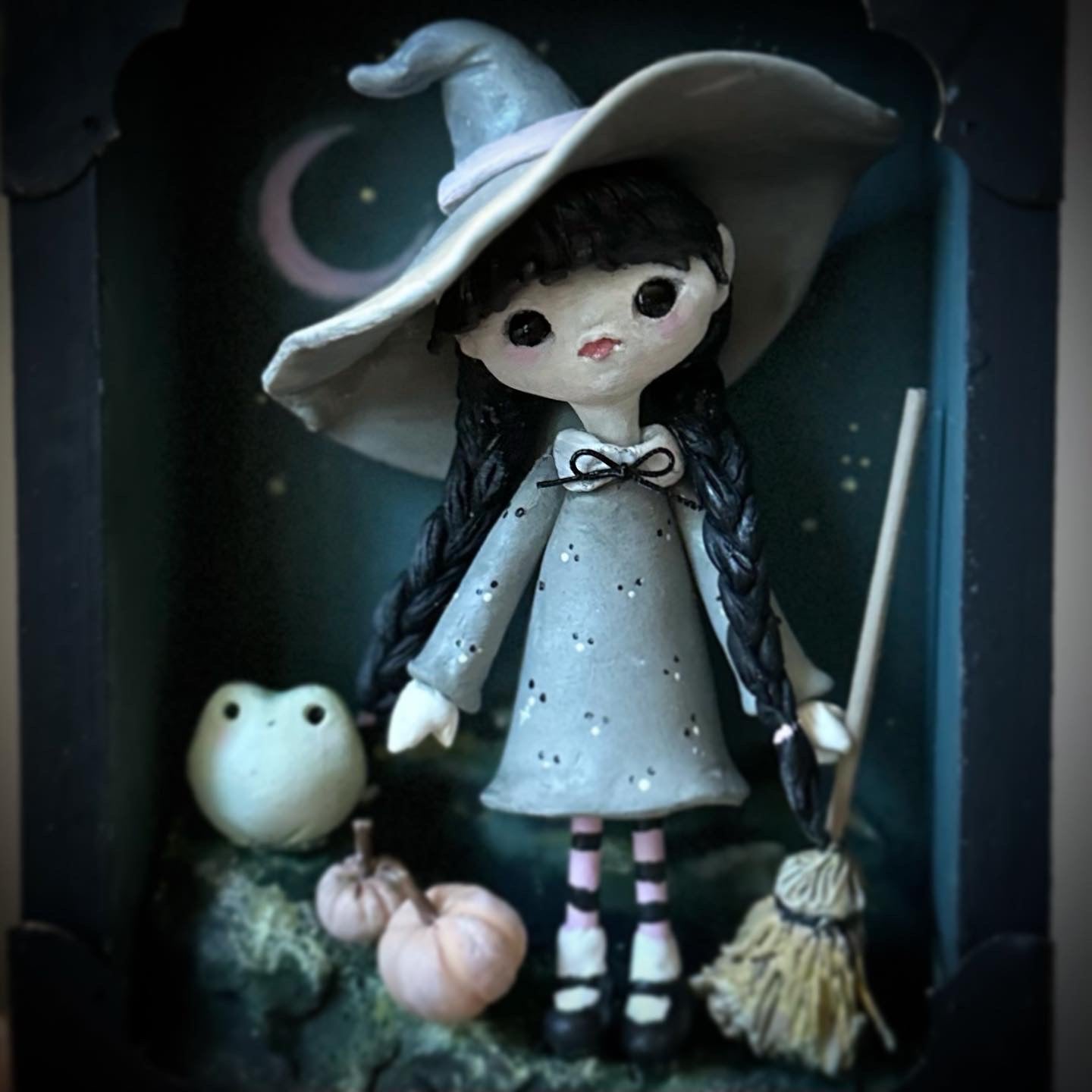 Grey Witch 5x7 inch Story Box