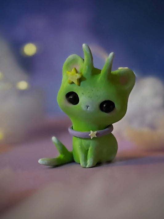 Preorder  Alien Cat 2.5 inch figurine, art toy