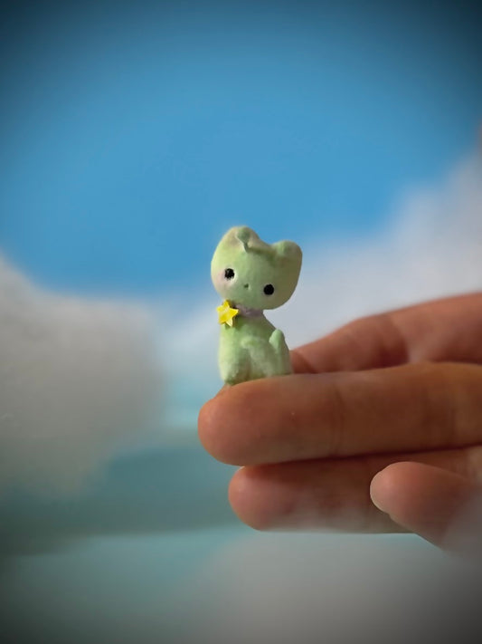 Preorder NO UFO itty Bitty Alien Kitty  1.25 inch Flocked Figurine with Wooden Display Base