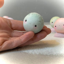 Lavender Mini Moon Man 2x2 figurine