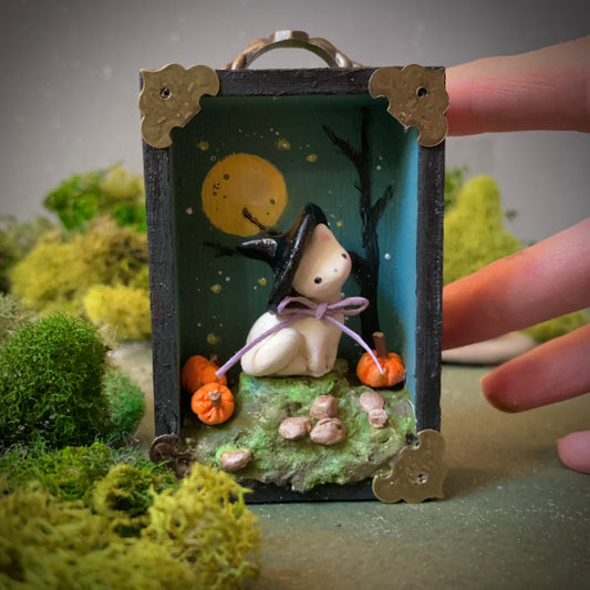 Guardian of All Hallows’ Eve Kitty