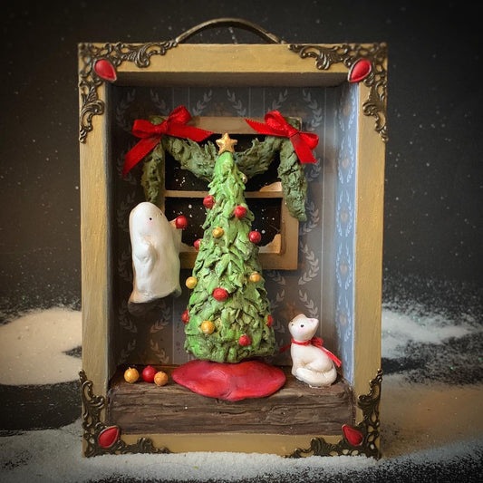 Bringer of Yule Tide Ghost 5x7 Story Box